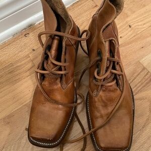 John Fluevog W7